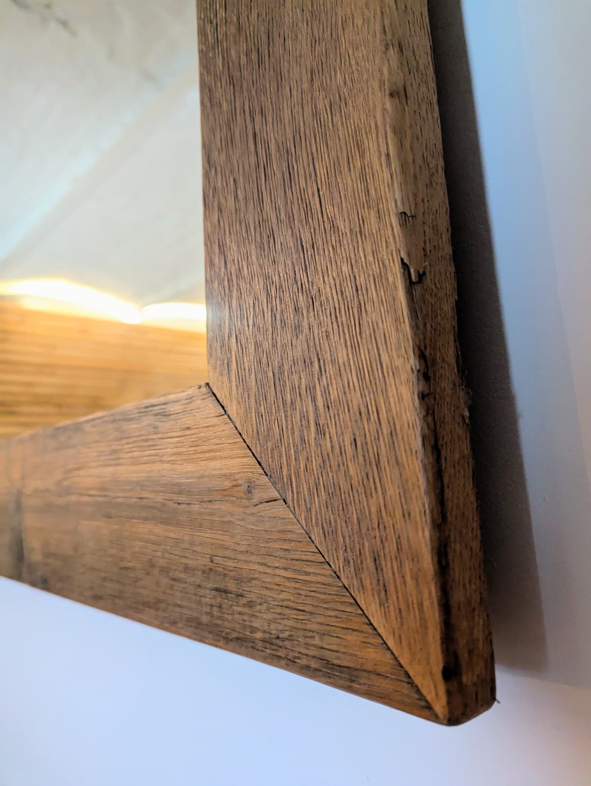 Miroir “Gaspard” – bois ancien et rail noir
