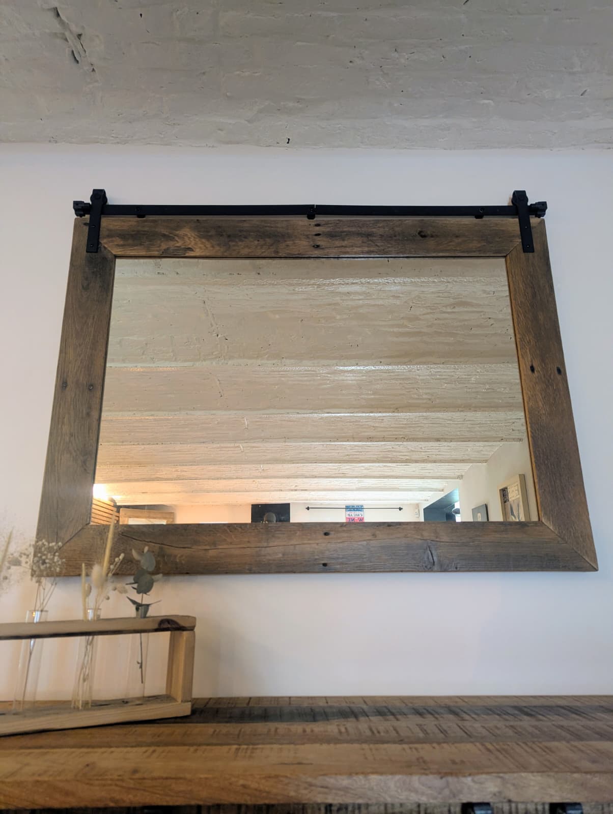 Miroir “Gaspard” – bois ancien et rail noir