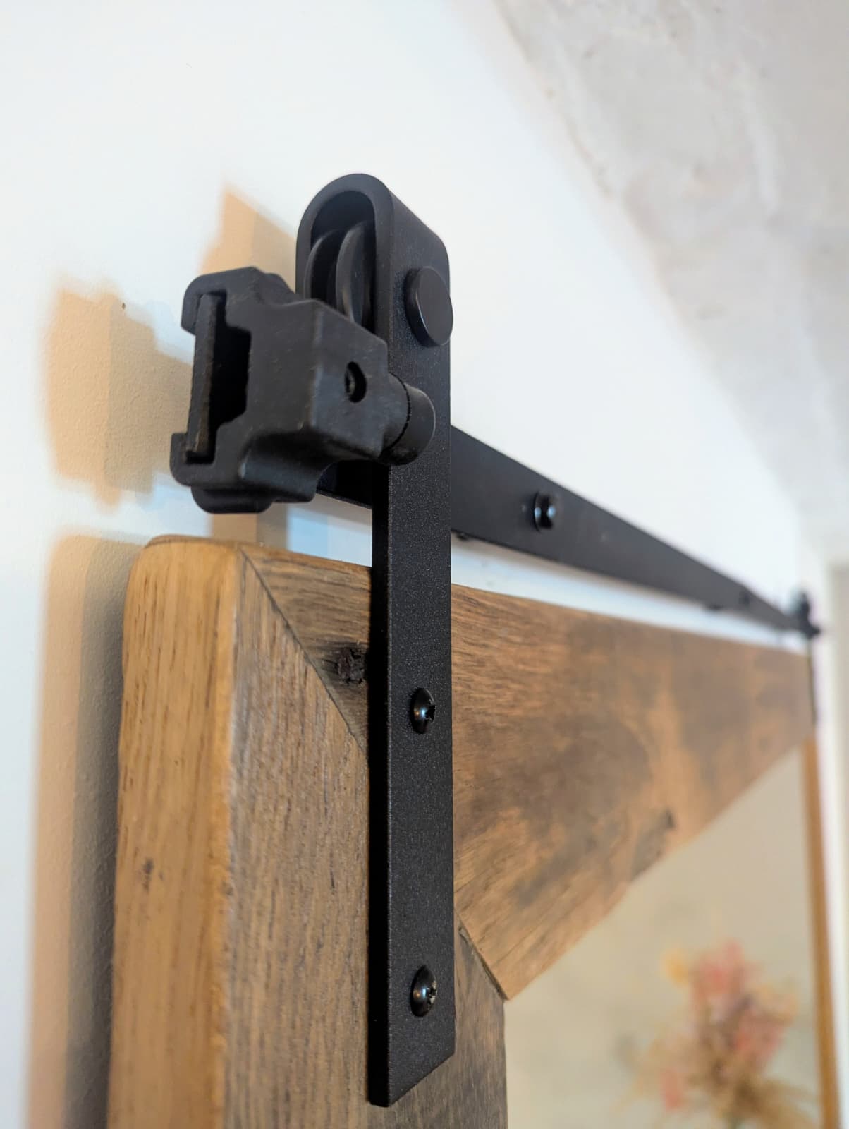 Miroir “Gaspard” – bois ancien et rail noir