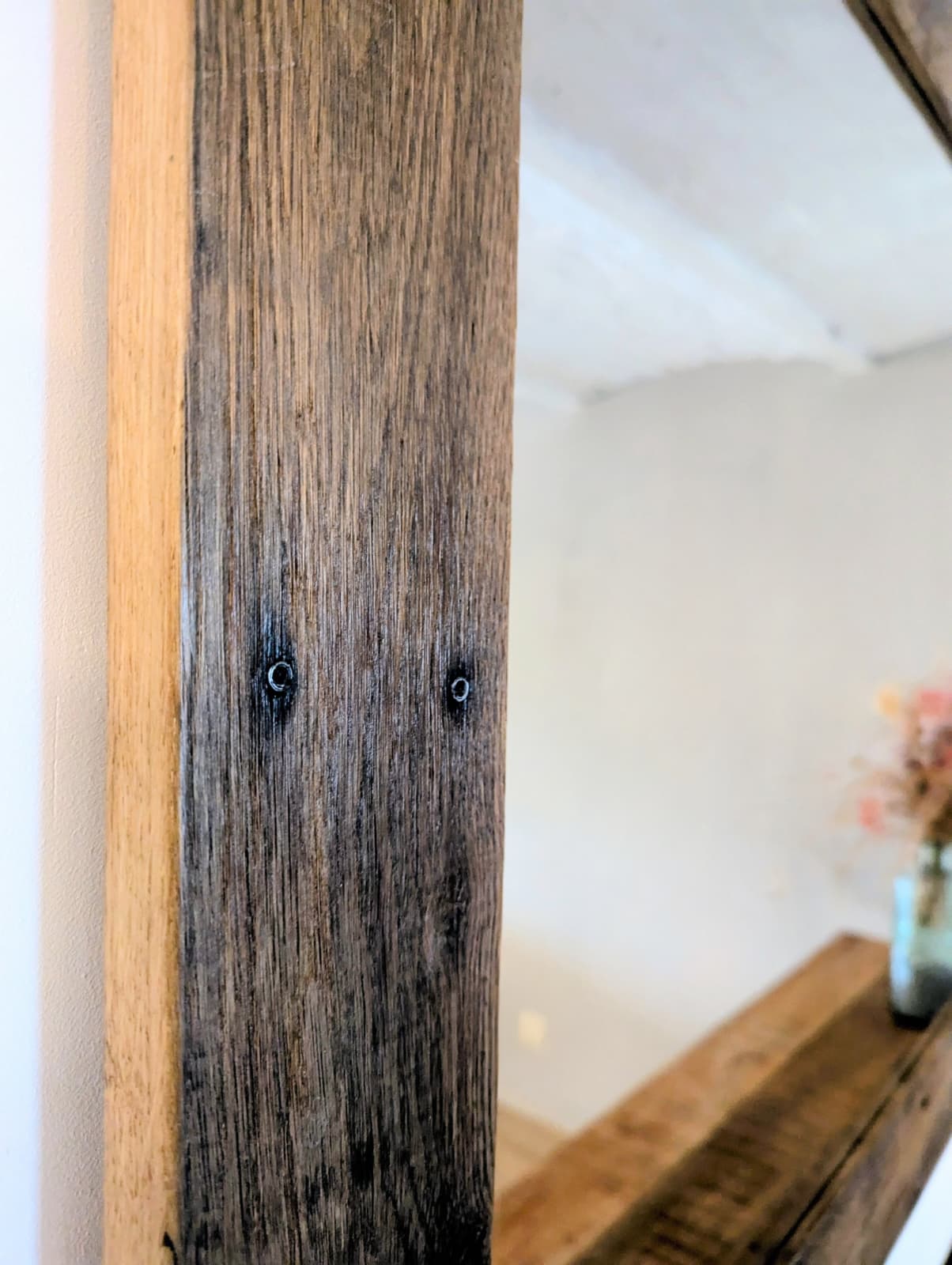 Miroir “Gaspard” – bois ancien et rail noir